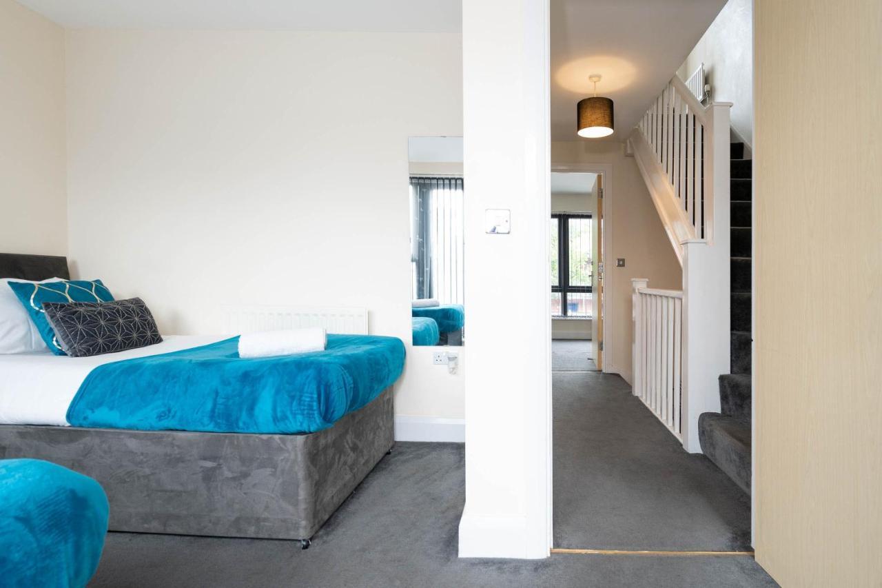 City Centre Townhouse - 3 Bedrooms - Garage - Parking - Top Rated Birmingham Dış mekan fotoğraf