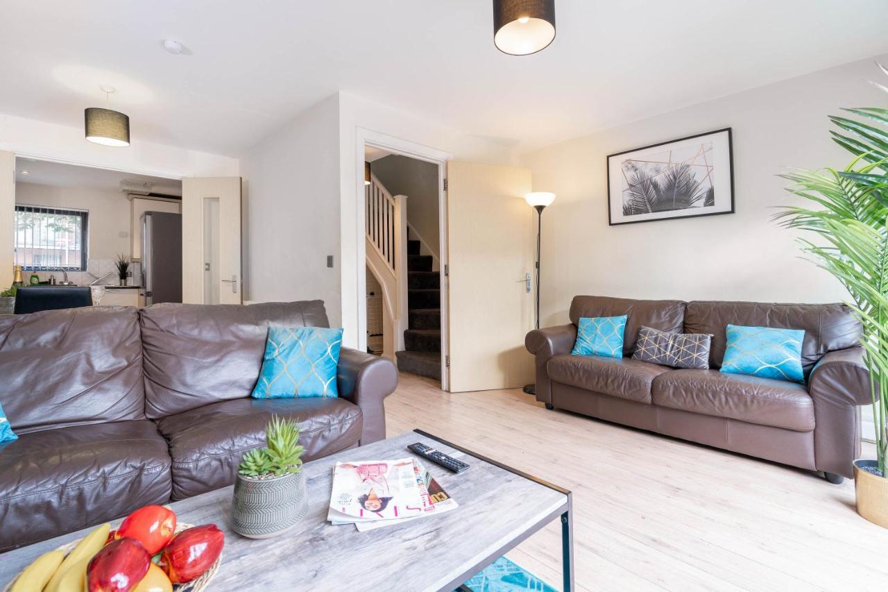City Centre Townhouse - 3 Bedrooms - Garage - Parking - Top Rated Birmingham Dış mekan fotoğraf